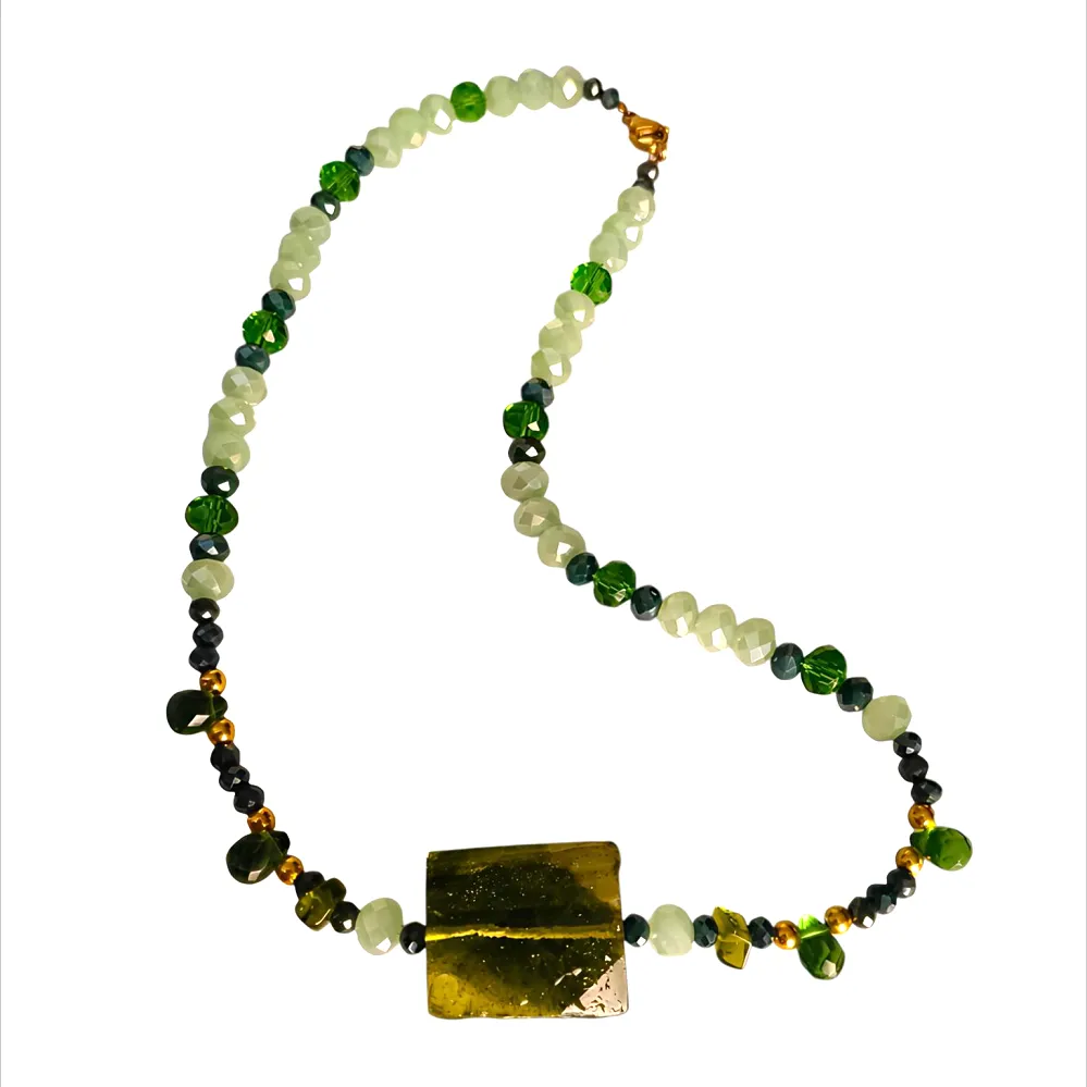 Χειροποίητο Κολιέ από Ανοξείδωτο Ατσάλι με κρύσταλλα